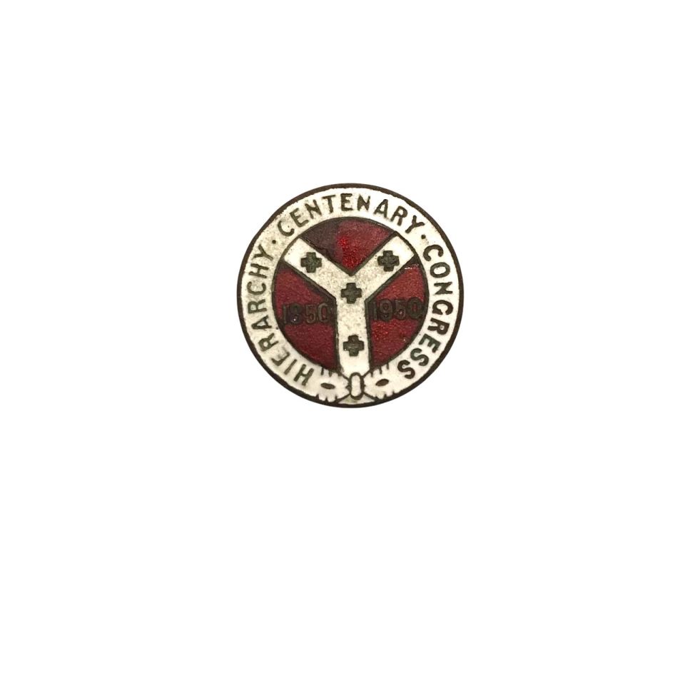 hierarchy centenary congress 1950 - Papuçlu mineli rozet