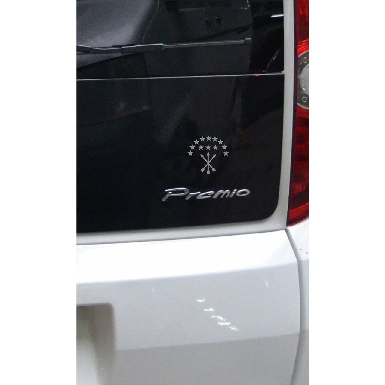 Adige Bayrak Folyo Etiket Gümüş Yaldız 8 cm