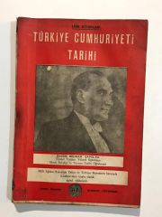 Türkiye Cumhuriyeti Tarihi / Enver Behnan Şapolyo - Kitap