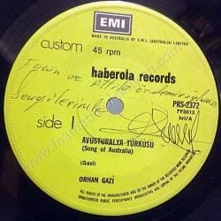 Avusturalya türküsü, Beyaz mendil - Atilla Özdemiroğlu'na İmzalı - 45'lik plak