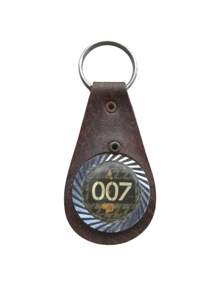 007 / Eski Anahtarlık (Haliyle)