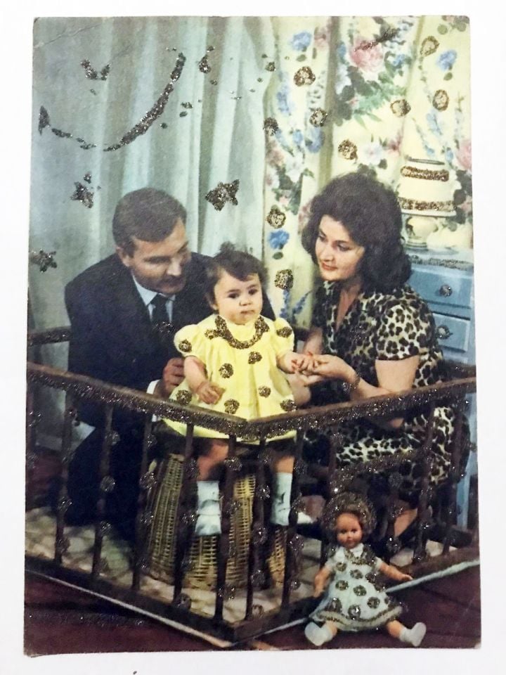 Bebek ve Oyuncak - Simli 1970'li yıllara ait kartpostal / Emniyet basımevi