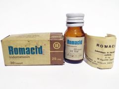 Romacid / İbrahim Etem Ulagay - Eski İlaç Şişeleri