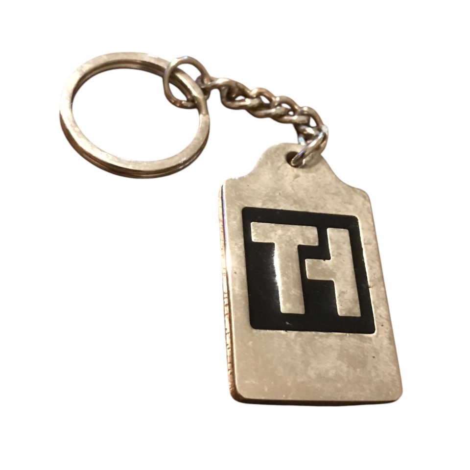 TH / Metal Anahtarlık