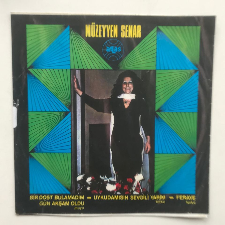 Müzeyyen SENAR - Plak kapağı  (Sadece kapaktır, içerisinde plak yoktur.)