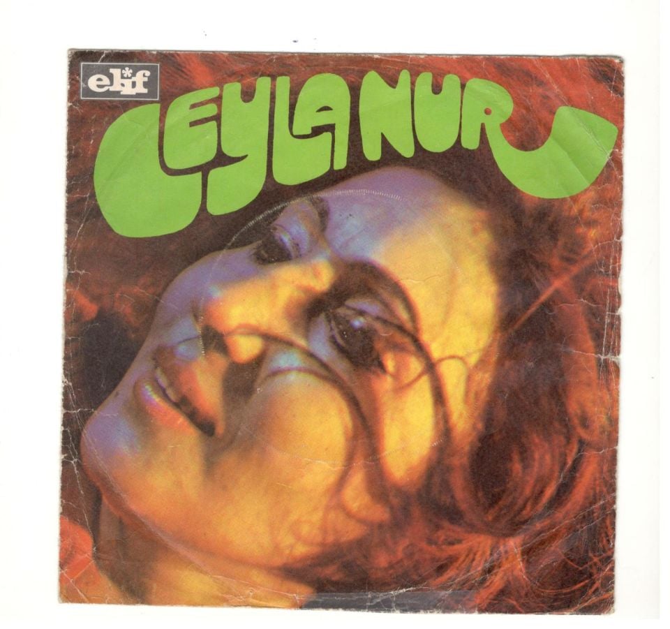 Leyla NUR - Plak kapağı  (Sadece kapaktır, içerisinde plak yoktur.)