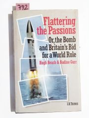 Flattering The Passions / Hugh Beach - Nadine Gurr - Kitap