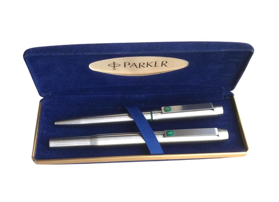Parker 25 YEŞİL- Çelik Dolma Kalem ve Tükenmez Kalem / Kullanılmamış (Kutu Haliyle)