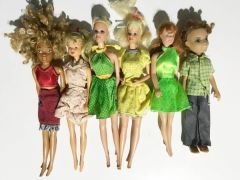 6 Adet Oyuncak bebek