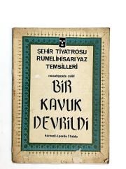 Bir Kavuk Devrildi - Musahipzade CELAL - Kitap