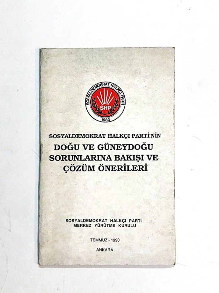 Doğu Ve Güneydoğu Sorunlarına Bakışı Ve Çözüm Önerileri - Kitap