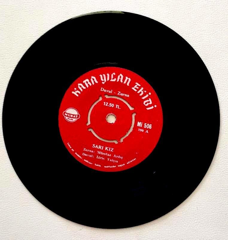 Sarı Kız - Seni Gidi Mavili / Kara Yılan Ekibi - 45'LİK PLAK