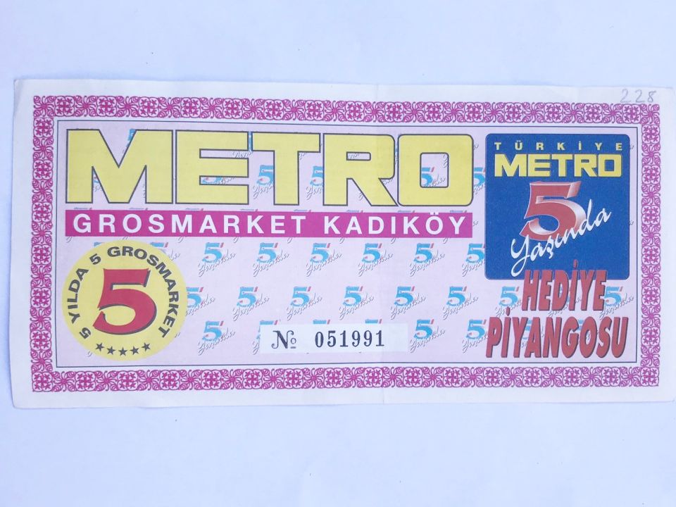 Metro Grosmarket Kadıköy 5 yaşında - Hediye piyangosu / Eski Piyango Biletleri