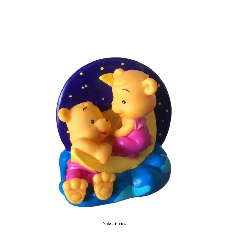 Winnie Pooh - Sert Plastik Oyuncak