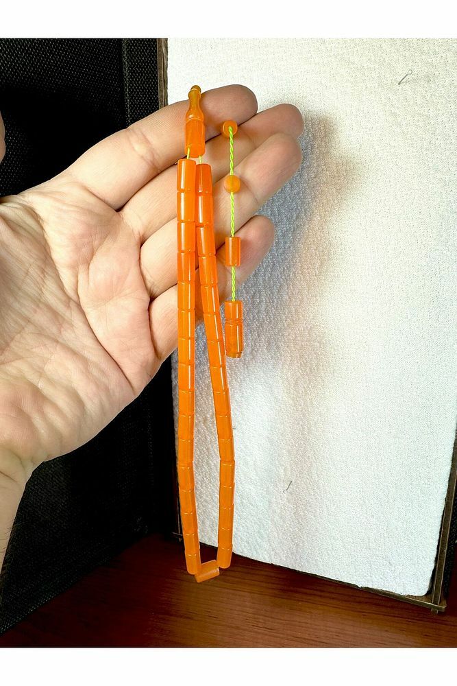 TURUNCU RENKLİ SIKMA KEHRİBAR TESBİH KESME KESİM T-177
