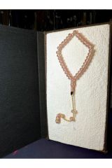 ÇUBUK KEHRİBAR TESBİH AÇIK PEMBE-BEYAZ RENKLİ TEKERLEK KESİM