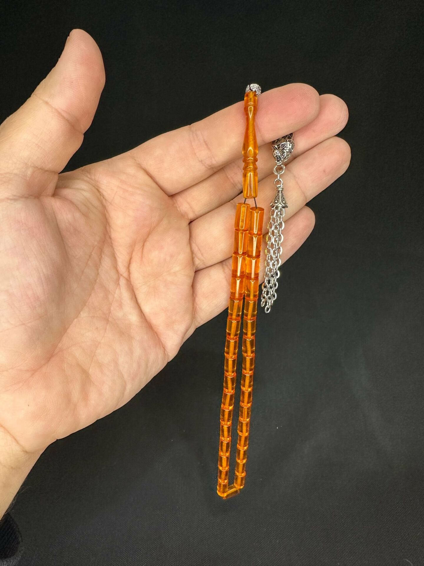 SEVGİLİYE ÖZEL HEDİYE ATEŞ KEHRİBAR TESBİH TURUNCU RENKLİ KESME KESİM 10,5MMX6,5 H-1586.