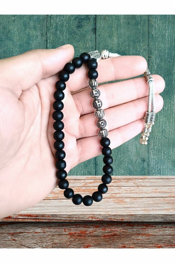MESUT İSMİNE ÖZEL TESBİH KİŞİSELLEŞTİRİLEBİLİR HEDİYE KÜRE KESİM MAT SİYAH TESPİH İ-848