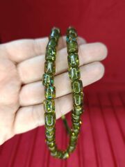 ÇUBUK KEHRİBAR TESBİH SİMLİ NECEF KAPSÜL KESİM YEŞİL 10MMX8,5MM T-813
