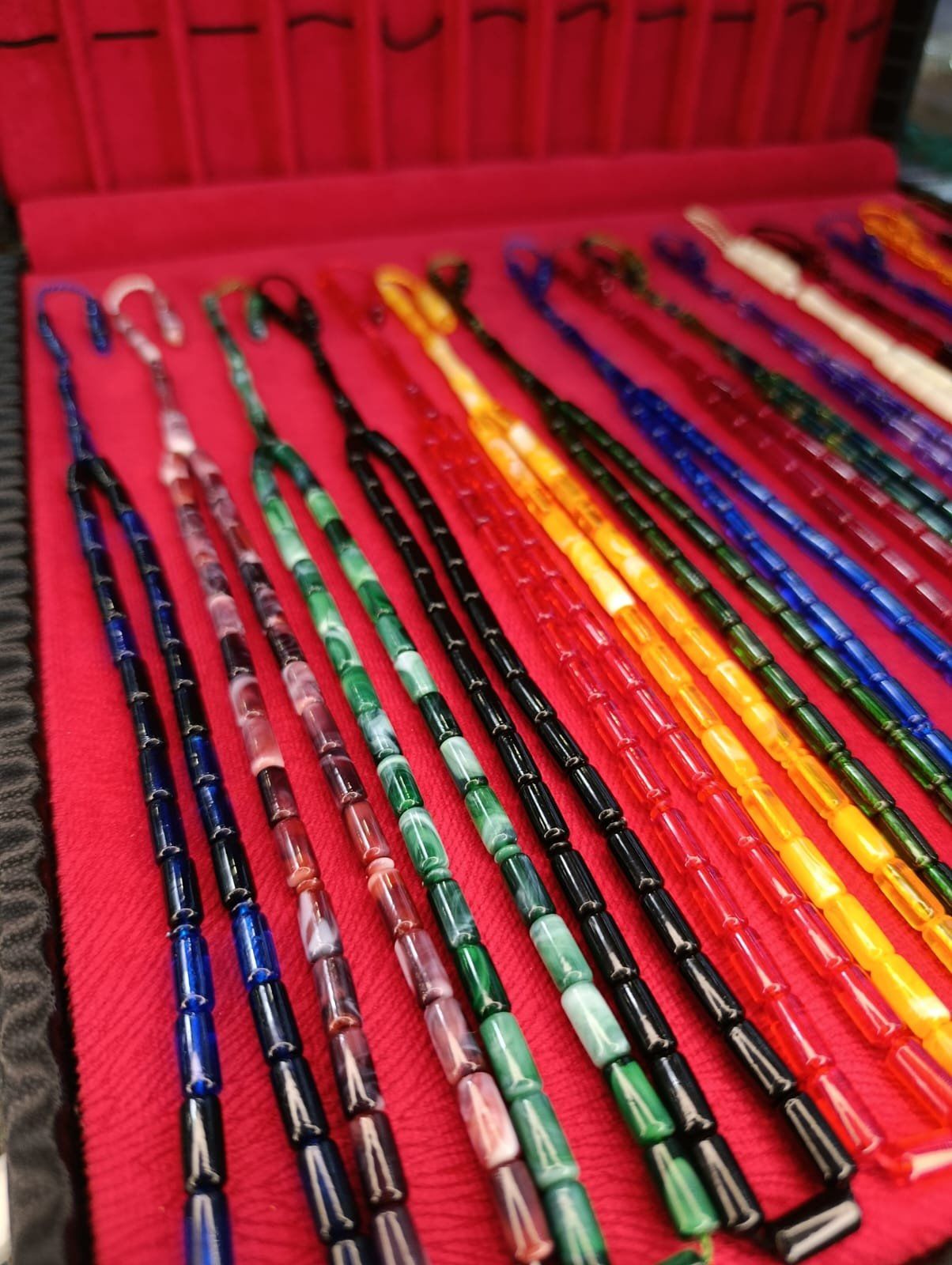 15 ADET KESME KESİM TOZ KEHRİBAR TESBİH KARIŞIK RENKLİ SİSTEMLİ 11MMX5MM ÖZEL ÖLÇÜ