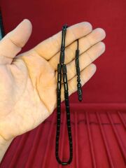 TOZ KEHRİBAR TESBİH KESME KESİM SİYAH RENKLİ SİSTEMLİ 11MMX5MM ÖZEL ÖLÇÜ