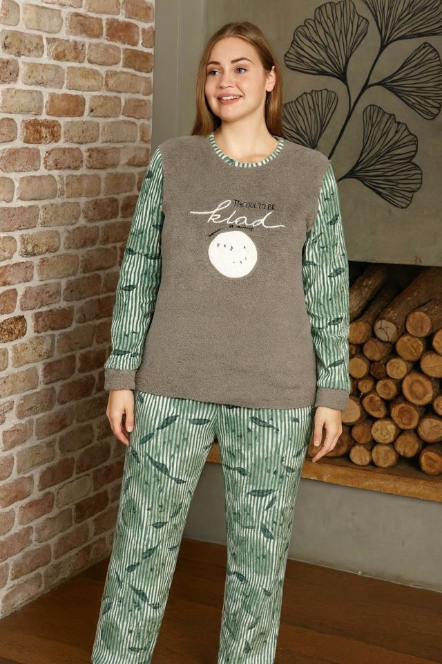 “Kadın Büyük Beden Polar Pijama Takımı – Yumuşak ve Sıcak 14219