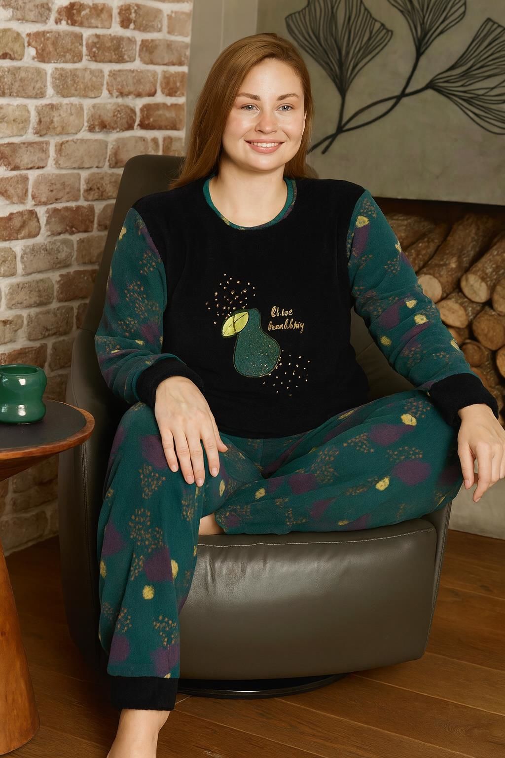 Kadın Büyük Beden Polar Pijama Takımı – Yumuşak ve Sıcak 14226