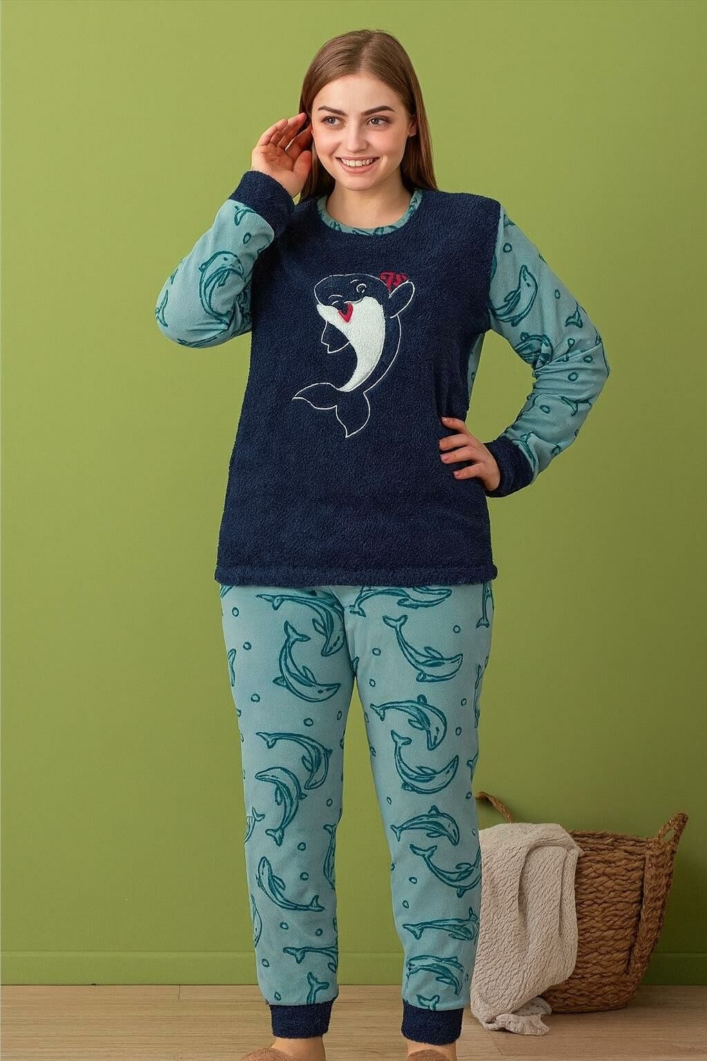 Kadın Büyük Beden Polar Pijama Takımı – Yumuşak ve Sıcak 60057