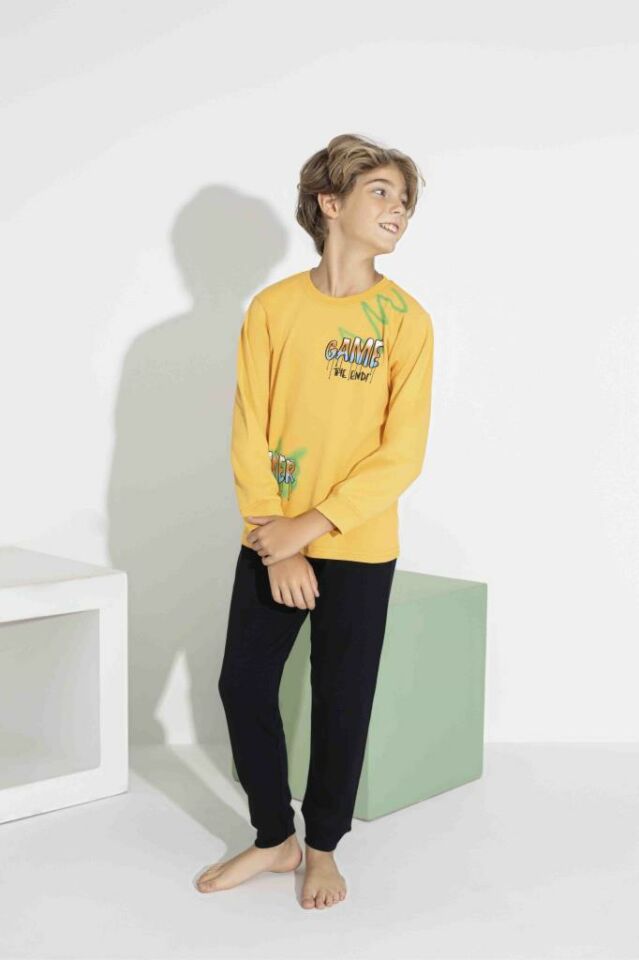 Erkek Çocuk Uzun Kollu Pijama Takımı – Rahat Interlok Kumaş 7411