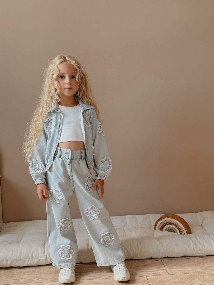 Kız Çocuk Çiçek Desenli Kot Ceket ve Pantolon Takımı – 2’li Denim Set 6002