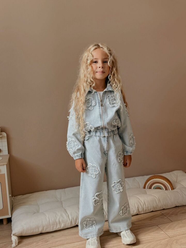 Kız Çocuk Çiçek Desenli Kot Ceket ve Pantolon Takımı – 2’li Denim Set 6002