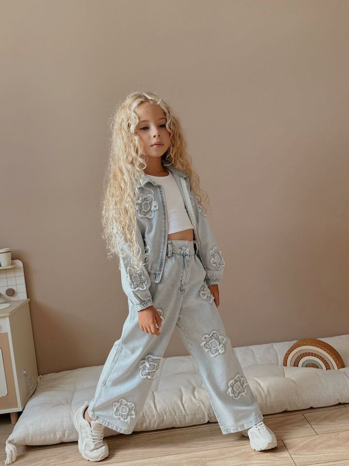 Kız Çocuk Çiçek Desenli Kot Ceket ve Pantolon Takımı – 2’li Denim Set 6002