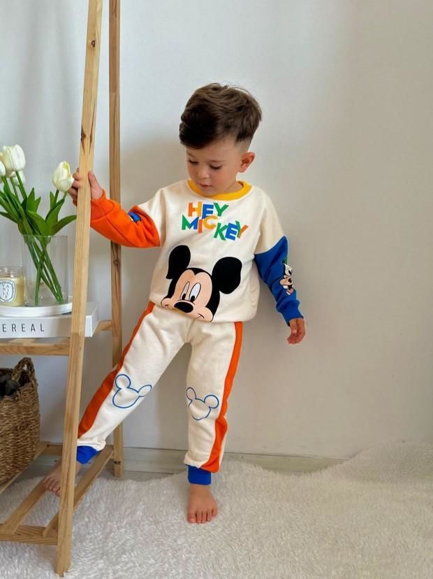 Yeni Sezon Baharlık  Unisex Mickey Mouse Mevsimlik  Alt Üst Eşofman Takımı 2245