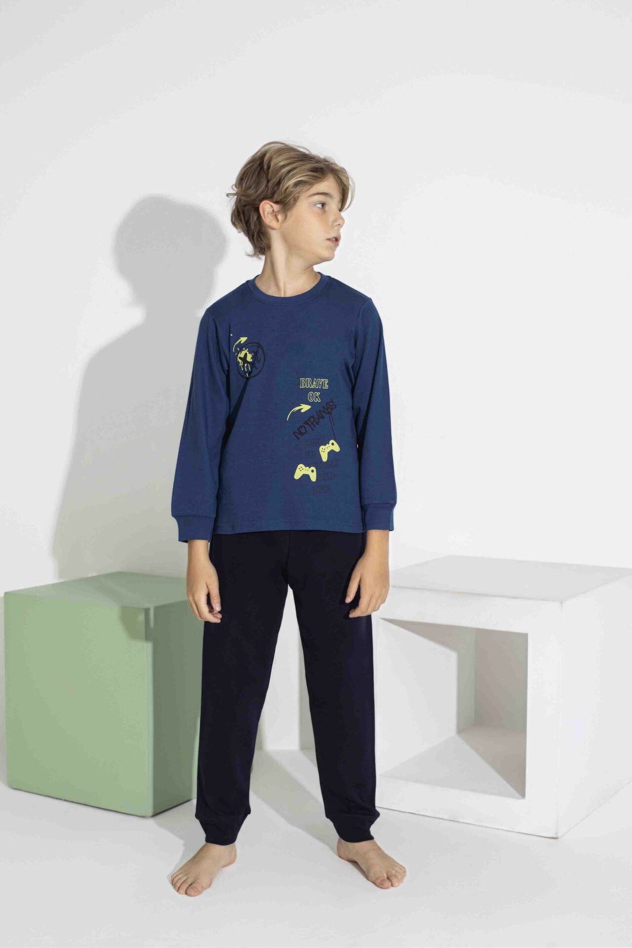 Erkek Çocuk Lacivert Uzun Kollu Oyun Temalı Pamuklu Pijama Takımı 7419L