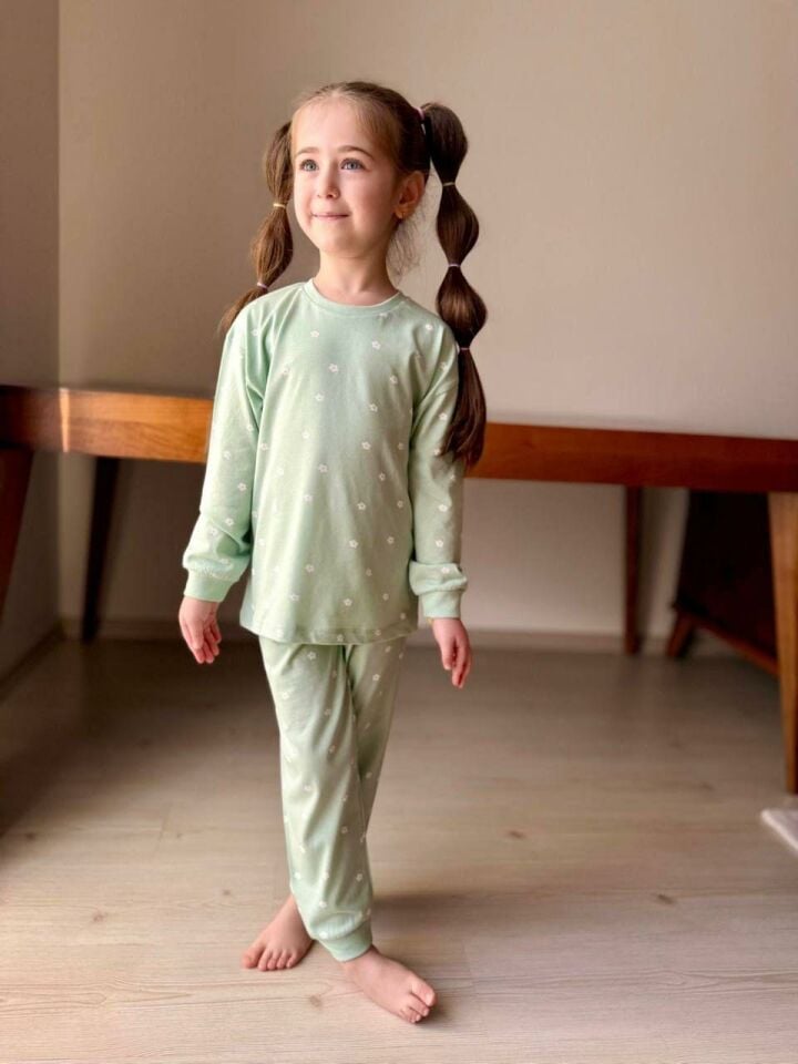 Uzun Kollu Kız Çocuk Pijama Takımı 2-8 Yaş 3214