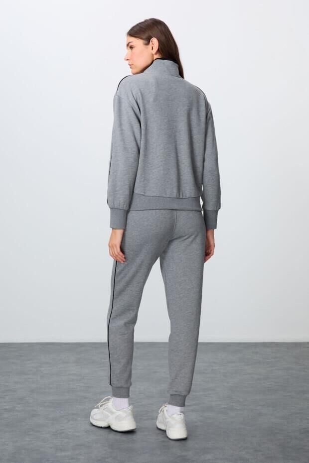 Tommy Life Gri Melanj Kompakt Pamuklu Kalın Pürüzsüz Dokulu Dik Yaka Oversize Fit Kadın Eşofman Takım - 95340