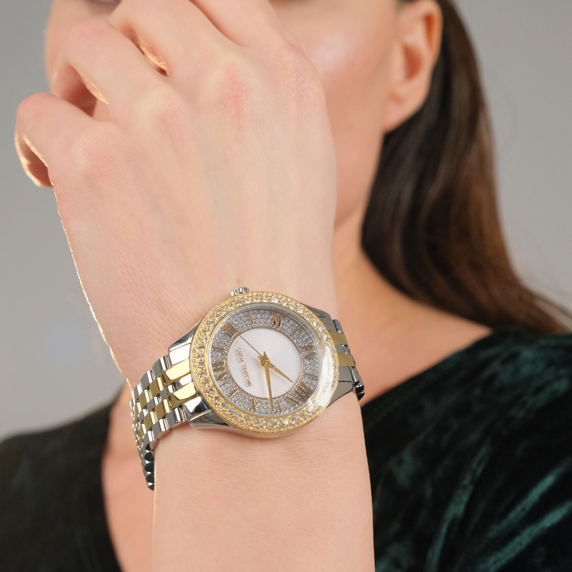 Michael Kors MK4811 Altın Kaplama Kadın Kol Saati