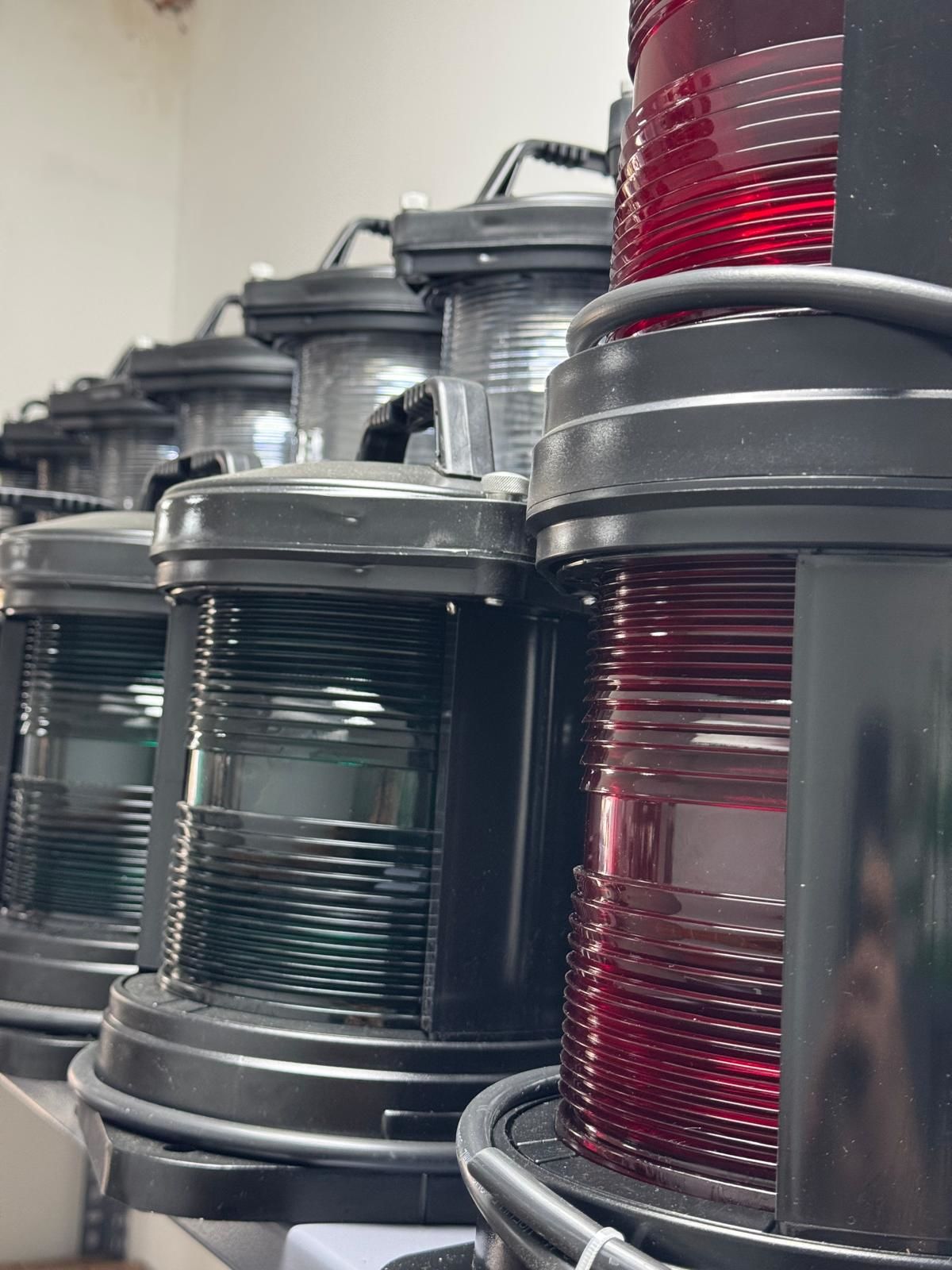 SN100 TEKLİ SANCAK BORDA FENERİ E-27