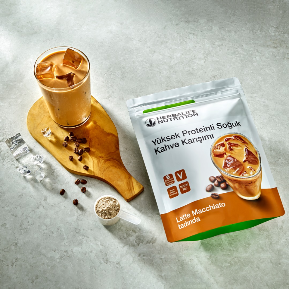 Yüksek Proteinli Soğuk Kahve Latte Macchiato