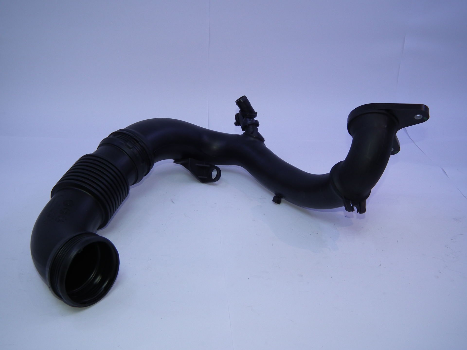 MAİS 165763705R HAVA  FİLTRE TURBO HORTUMU KOMPLE MASTER III-TRAFIC II-MOVANO 2.3 DCI 10>