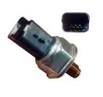ORJINAL 8200057345 ENJEKTÖR DAGITICI RAMPA MÜŞÜRÜ CLIO II-III-MEGAN II-LOGAN 1.5DCİ