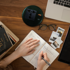 KMB-A005 USB A/USB C + Universal Priz