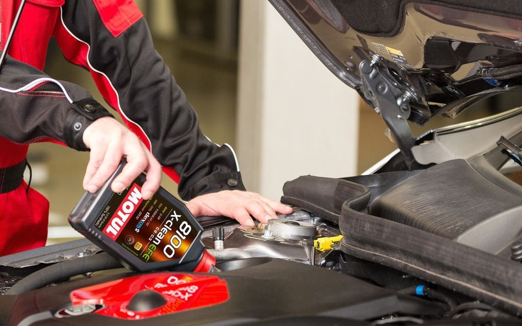 Motul 5100 10W-40 ve Motul 7100 10W-40: Hangi Yağı Seçmelisiniz?