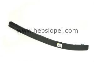 Opel Astra H Ön Tampon Alt Lastiği Sağ Taraf 2007 Sonrası
