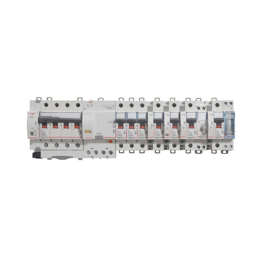Legrand Otomatik Sigorta DX3 C Tipi 4x32Amper 10Ka 409339