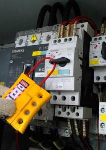 KRM-K-DEH-33 4 KİLİT ASMA YERİ 3mm KANCA ÇAPI TERMİK ŞALTER ÇOKLANDIRCI