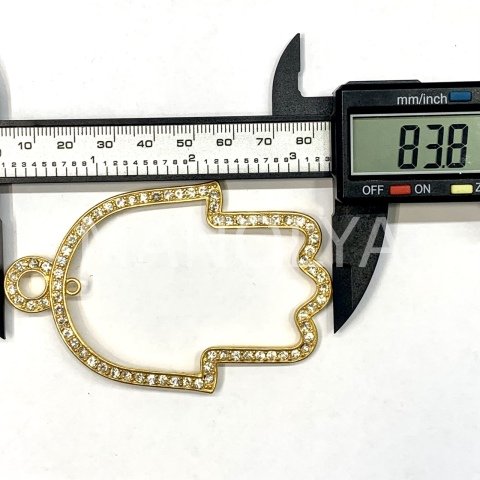 8,4cm. BÜYÜK EL ÇERÇEVE KOLYE UCU