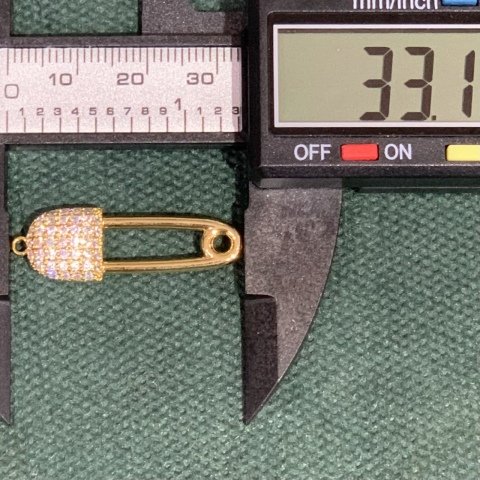 3,3cm. ZİRKON KAPLI ÇENGELLİ İĞNE