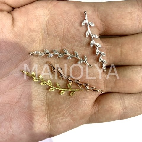 3,6cm. KRİSTAL YAPRAKLI BİLEKLİK APARATI