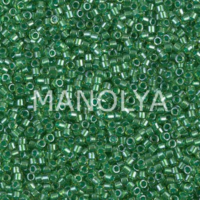 DB916-DELICA BD SPARKLING LT GREEN CHARTREUSE